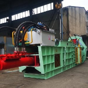 Plastic horizontal balers