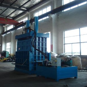 Hydraulic Tire Baler