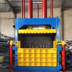 Vertical Metal Baler Machine