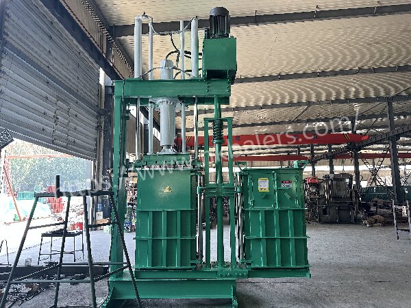 Garment Baler Machine